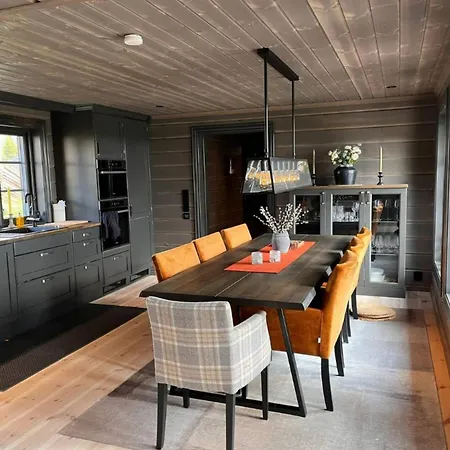 Exclusive Cabin With Jacuzzi * Svingvoll